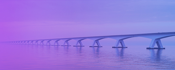 Brücke im Wasser